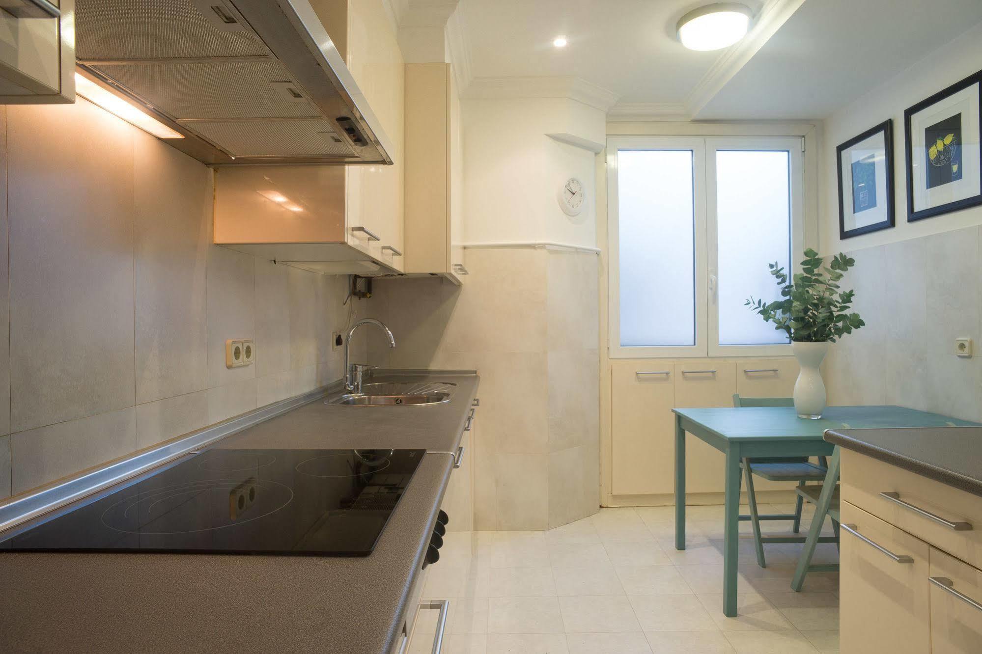 La Plage Zurriola - IB. Apartments Saint-Sébastien Extérieur photo